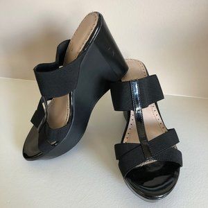 Charles David Wedge Sandal